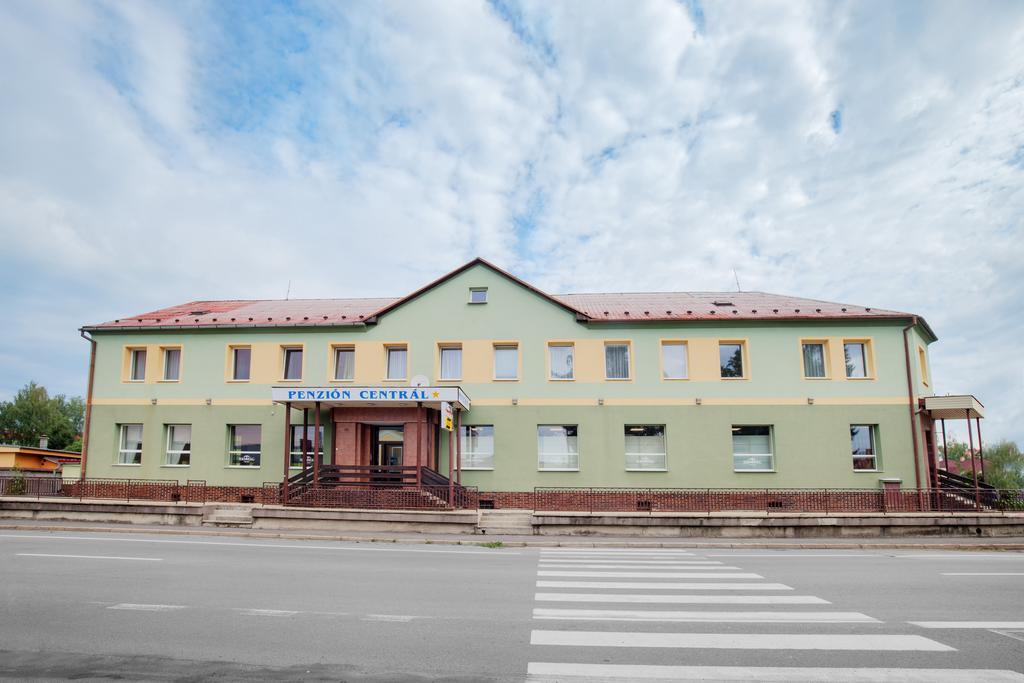 Penzion Central Zvolen Ngoại thất bức ảnh
